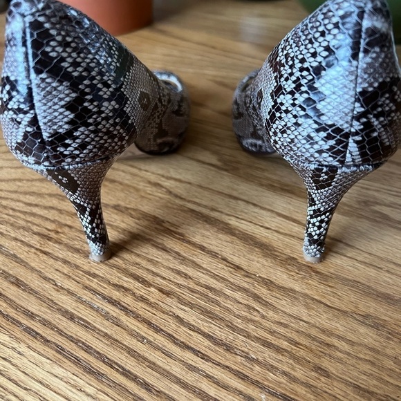 Cole Haan Shoes Women's 5 Roccia Skin  Faux Jacinda Toe Heels - Picture 6 of 8